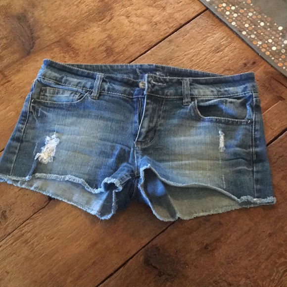 Indigo Rein Pants - Indigo Rein distressed denim shorts